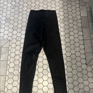 Commando Black Textured crocodile print Leggings